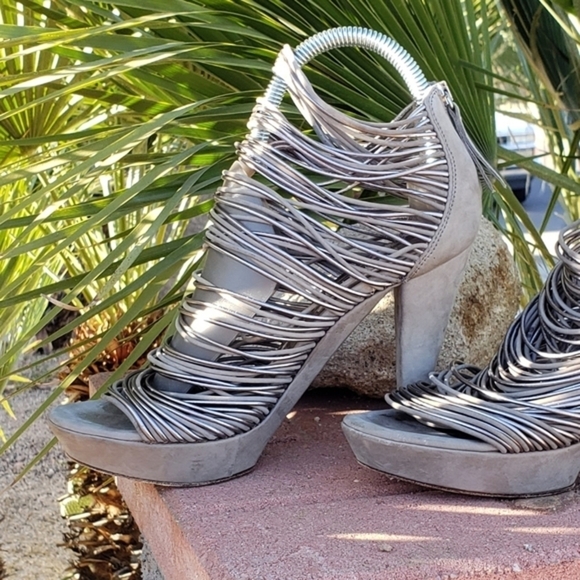 vic l matie‎  Peep Toe Straps High Stiletto He - Picture 2 of 10